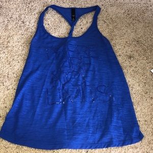 “There are no limits” tank